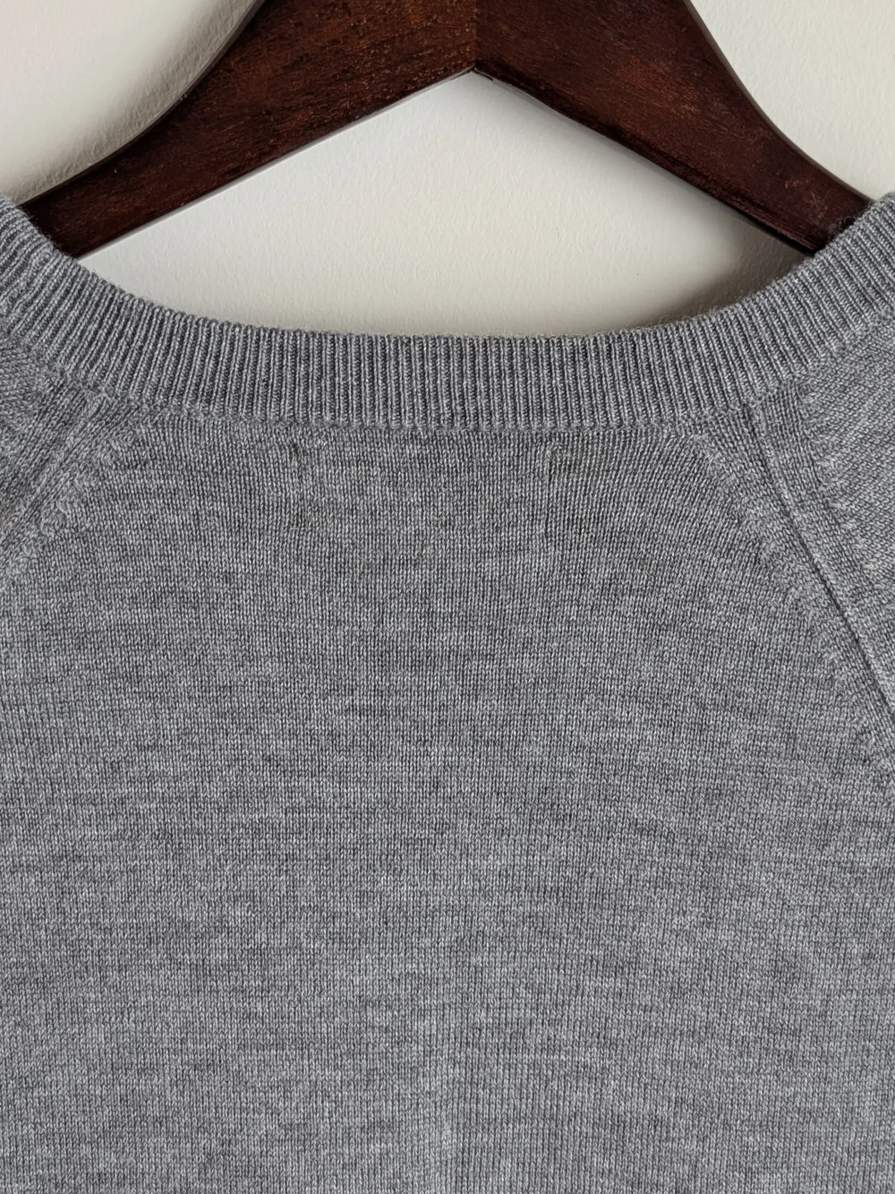 Banana Republic Extra Fine Merino Wool Crewneck Sweater Men's Size Medium Gray